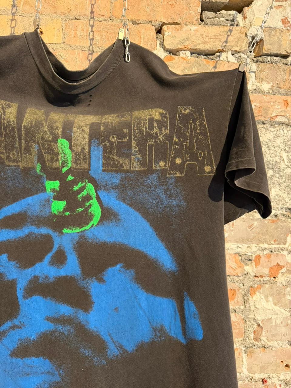 90s Pantera “Far Beyond Driven”