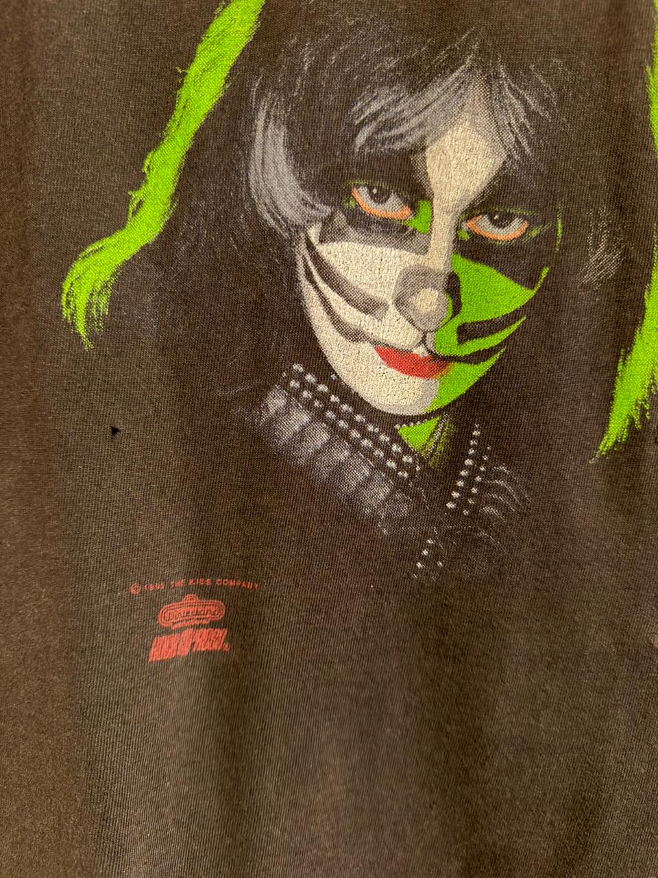 90s Kiss Tee